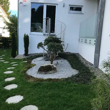 Modernes Studio Auf Der Sonnenterrasse Baden-Baden Exterior photo