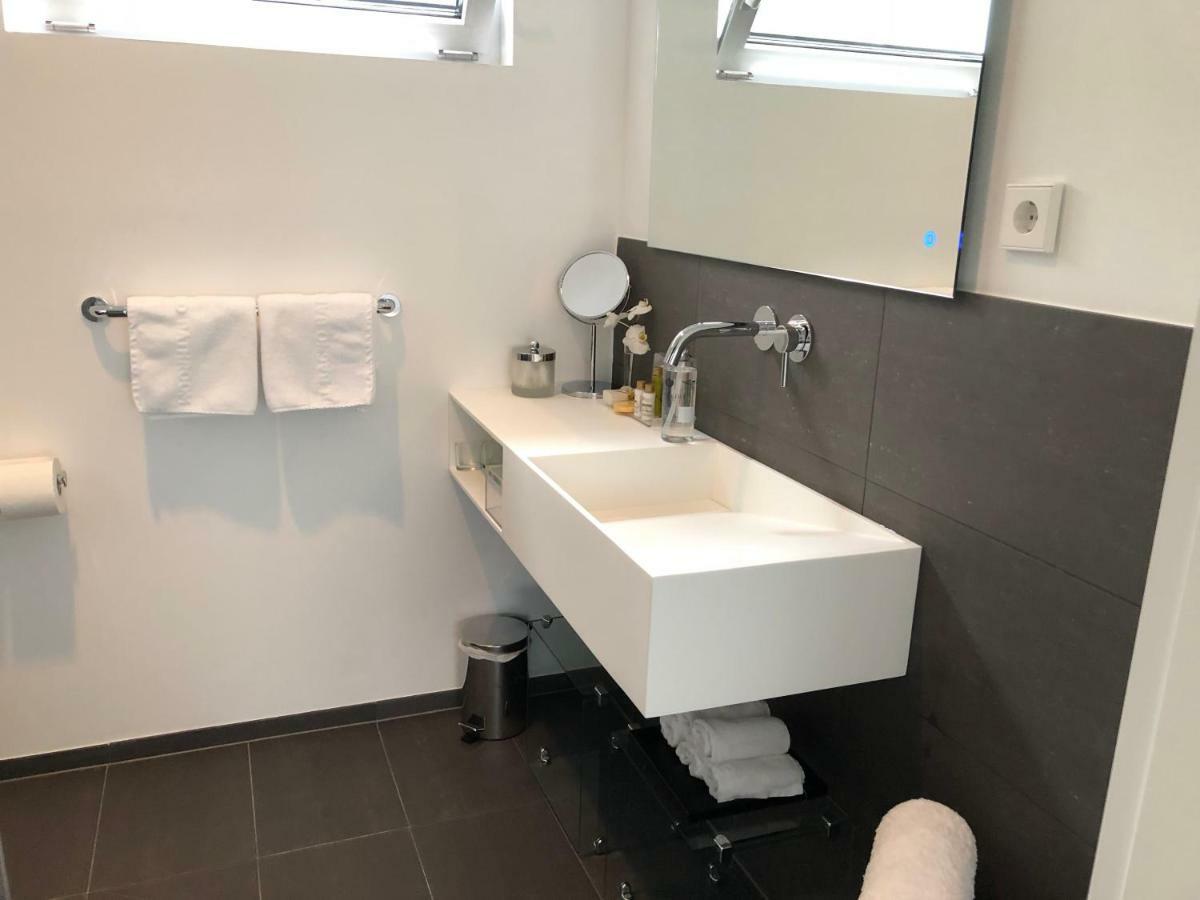 Modernes Auf Der Sonnenterrasse Apartment